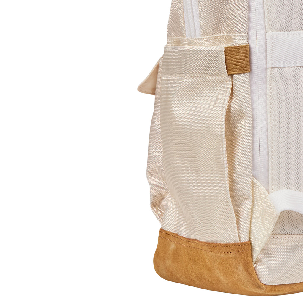 New Balance - Legacy Icon Flap Backpack - linen