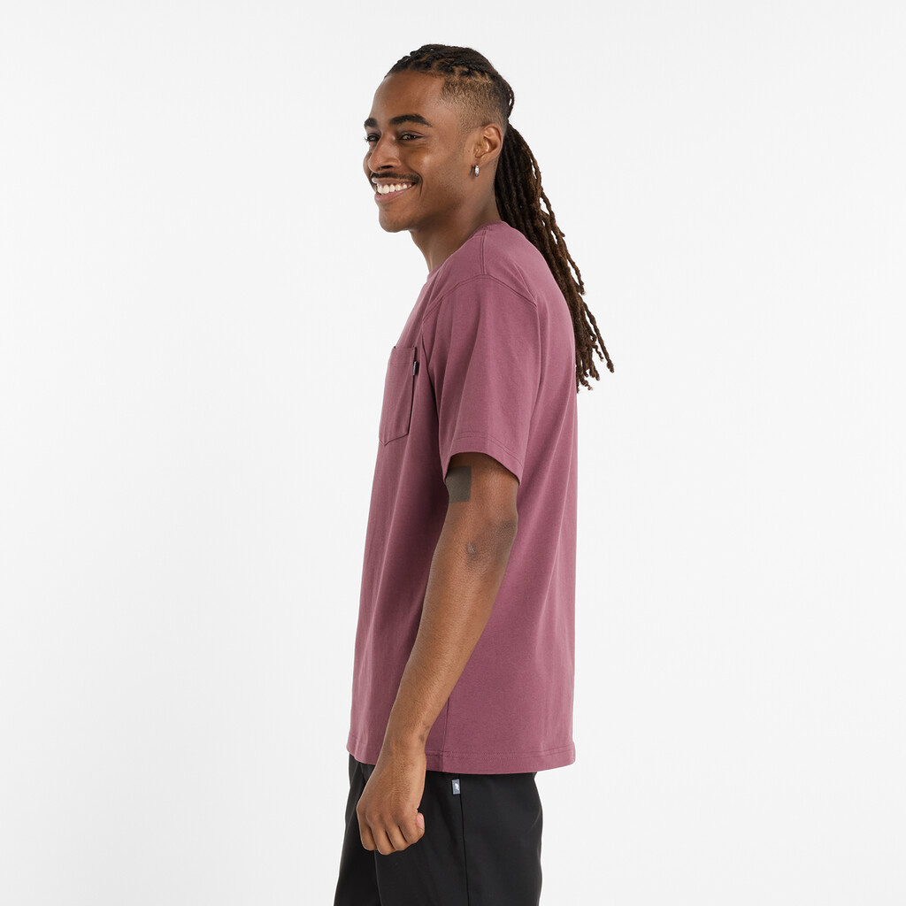 New Balance - Athletics Cotton Pocket T-Shirt - faded plum