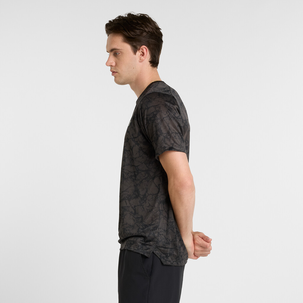 New Balance - Athletics Printed T-Shirt - black