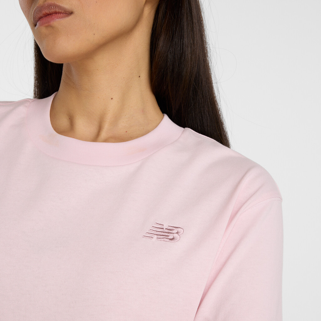 New Balance - W NB Athletics Jersey T-Shirt - rose sugar