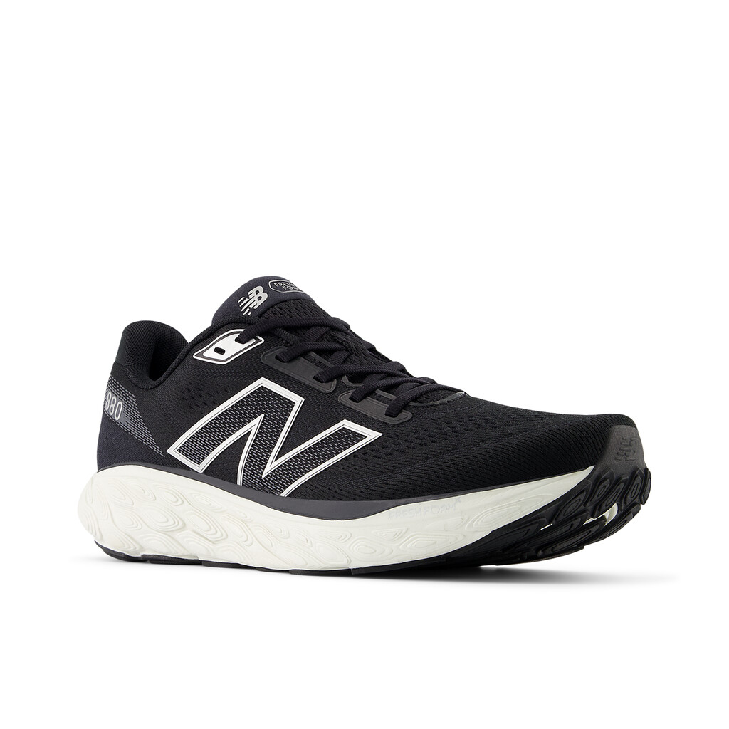 New Balance - M880B14 Fresh Foam X 880 v14 - black