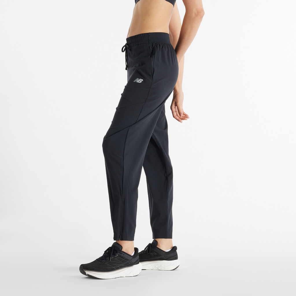 New Balance - W Sport Essentials Performance Woven Pant - black