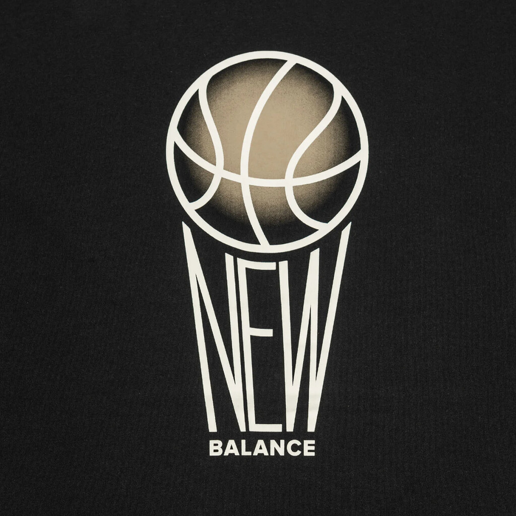 New Balance - Hoops Graphic T-Shirt - black