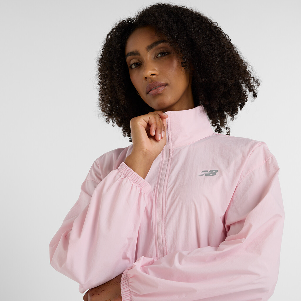 New Balance - W NB Athletics Woven Jacket - rose sugar