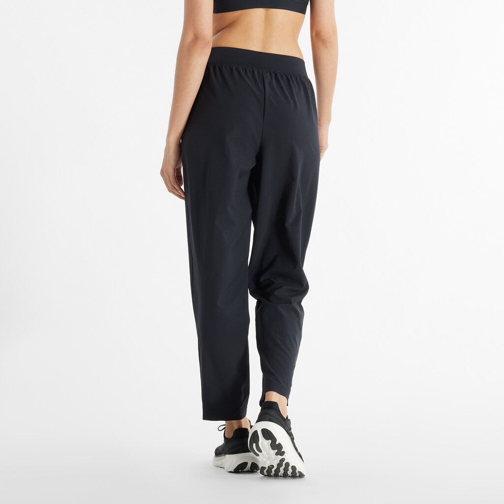 New Balance - W Sport Essentials Performance Woven Pant - black