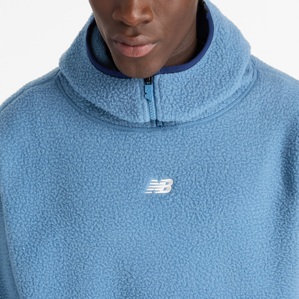 New Balance - Hoops Sherpa Top - heron blue