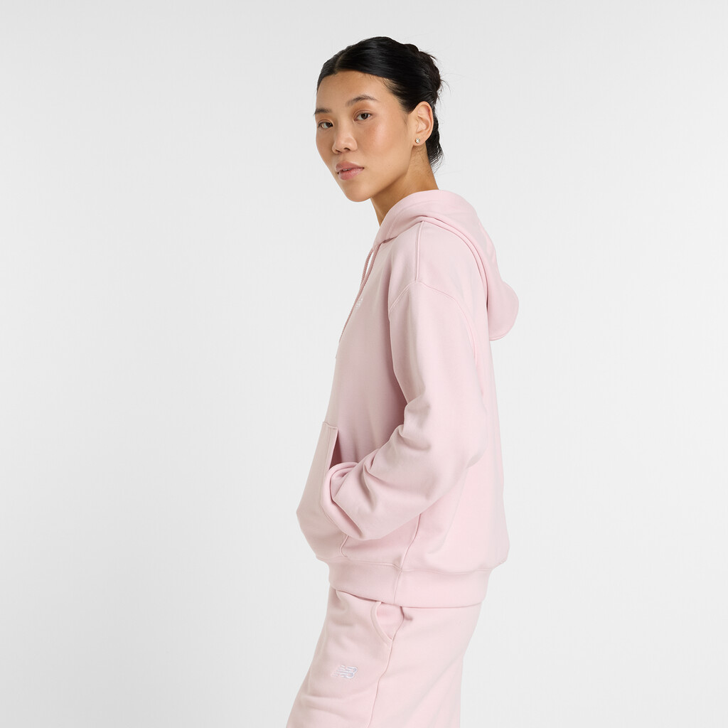 New Balance - W Sport Essentials French Terry Small Logo Hoodie - rose sugar